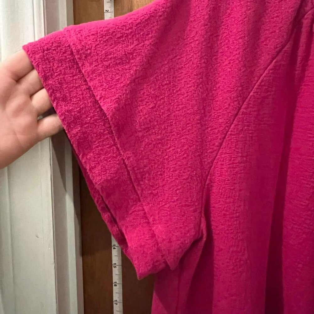 Size 2X(20/22W) - Terra & Sky - Magenta Pullover Blouse w/Short Sleeves - Picture 3 of 6